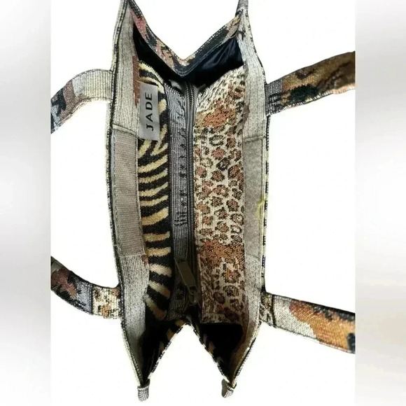 Jade Jungle Safari Tapestry Tote Bag - Picture 11 of 14